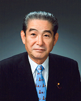 会長 鹿熊安正 写真